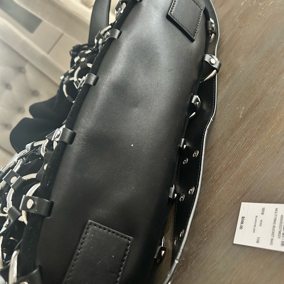 Henri Bendel bucket bag - Picture 3 of 3